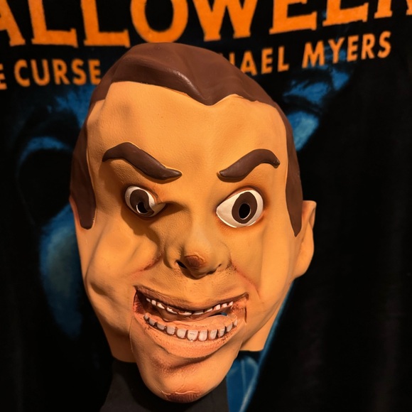 Spirit Halloween Slappy Ventriloquist Dummy Mask Goosebumps Rare Costume - Picture 1 of 4